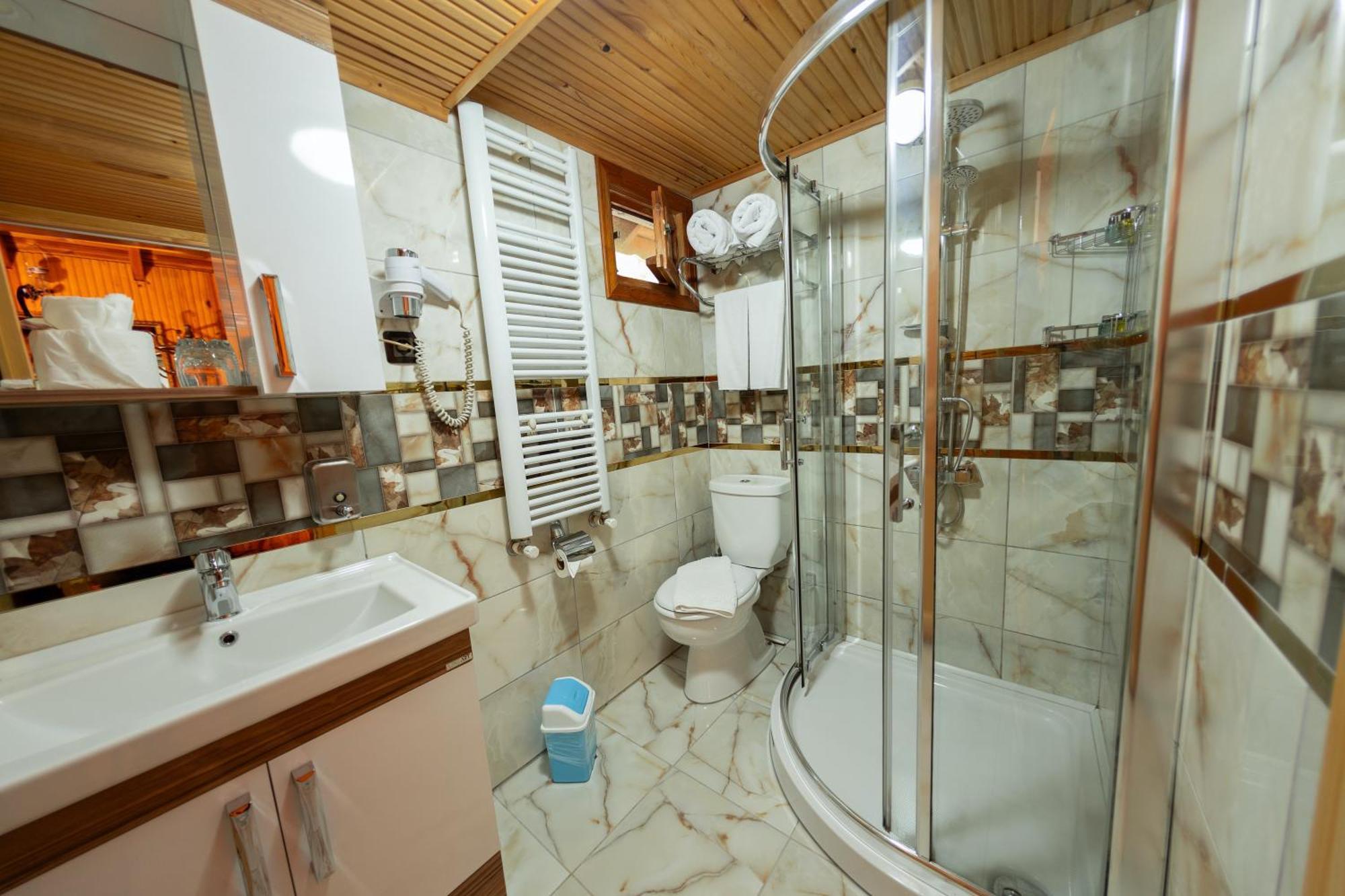 ボル Abant Doga Koeskue Bed & Breakfast エクステリア 写真