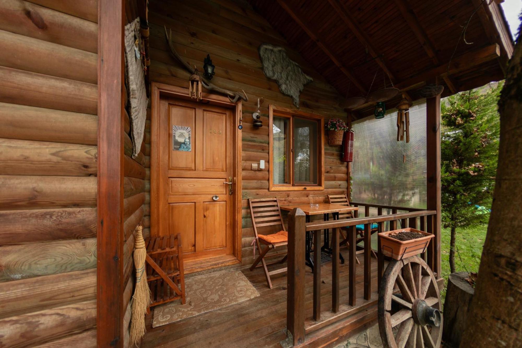 ボル Abant Doga Koeskue Bed & Breakfast エクステリア 写真